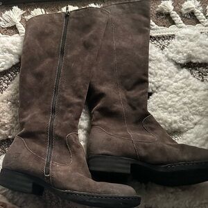 Brown Heeled Suede Boots with Rounded Toe